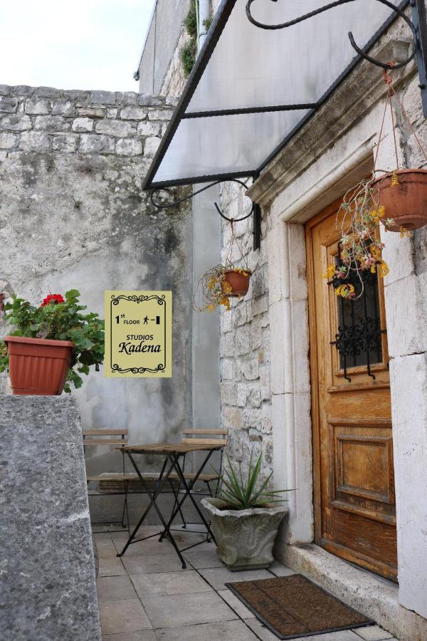Studios Kadena Trogir - 18Th Century Stone House المظهر الخارجي الصورة